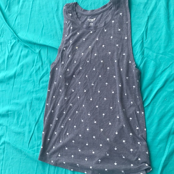 Top - Picture 3 of 4